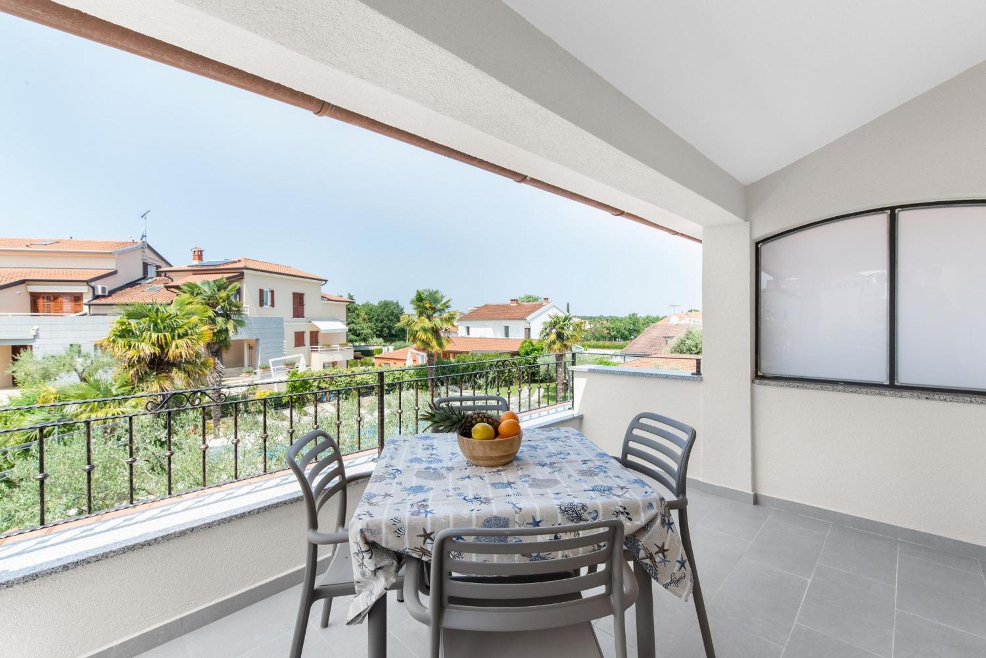 Villa Hope Apartments Пореч Екстериор снимка